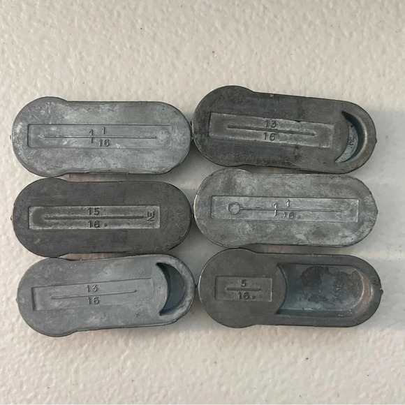 VINTAGE 60'S SINGER Box Case Sewing Accessories W/ Buttonholer Attachments Teal - Picture 5 of 11